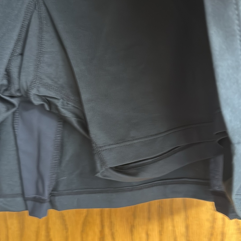 NWT Tail Skort. Size Large - Picture 4 of 10